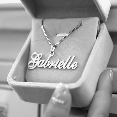 Personalize name necklace