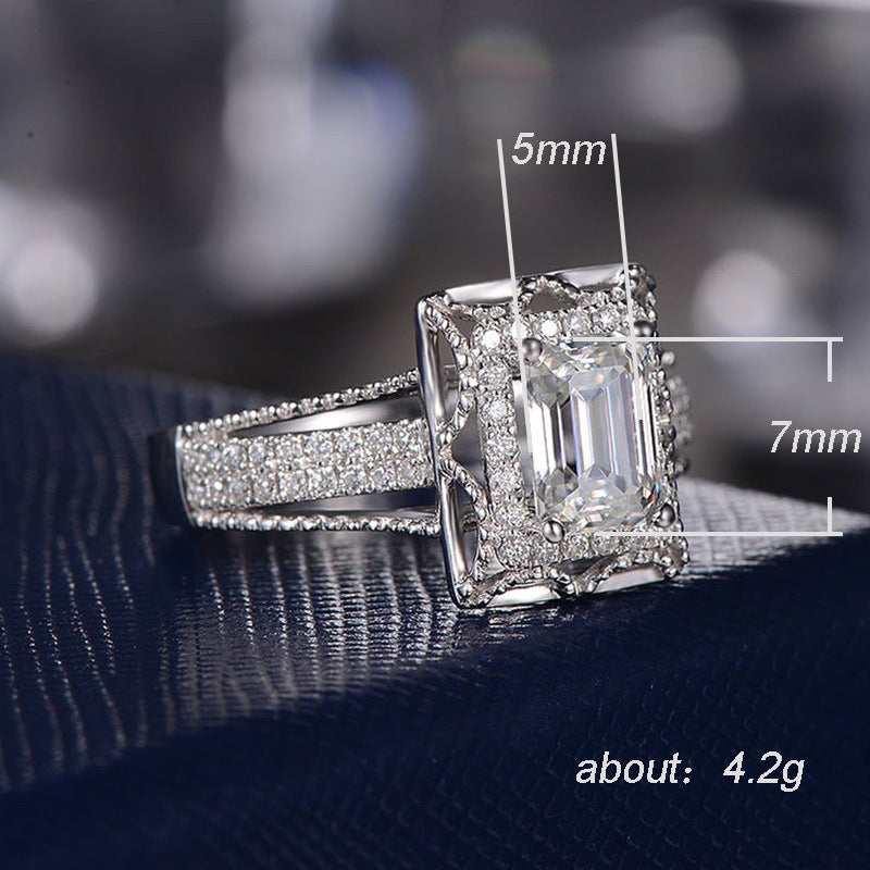 Modyle Zircon Ring