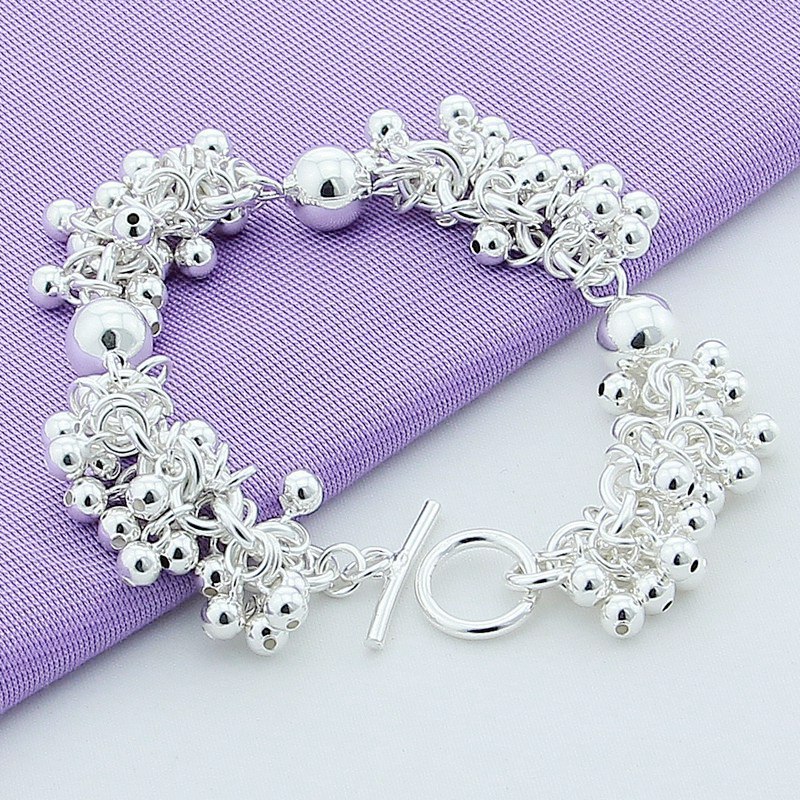 Fashionable Grape Beads Bracelet in Trendy Style