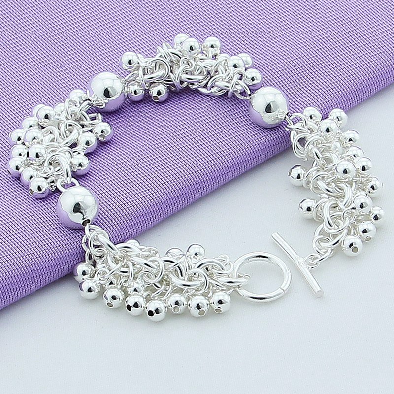 Fashionable Grape Beads Bracelet in Trendy Style